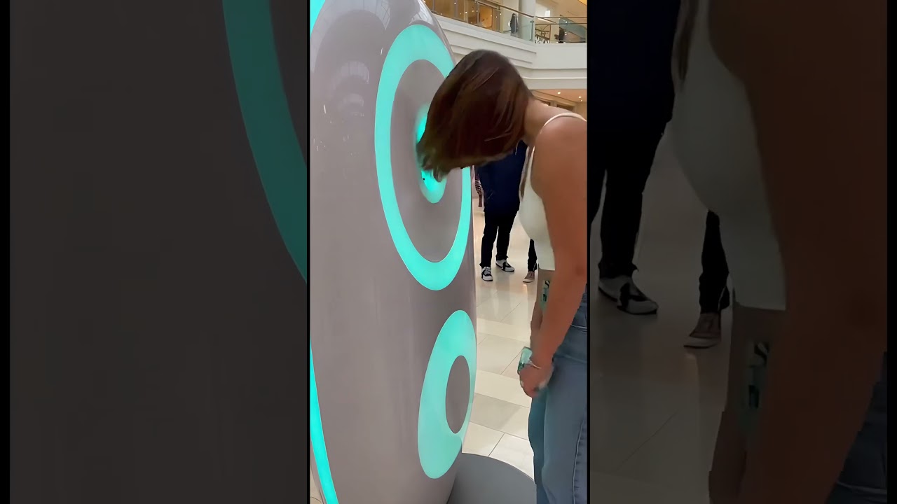 Dubai’s Newest AI Barber Pod Will Shock You 😲AI Haircut Machine 3.0 ✂️ Dubai’s Future Is Here! BLUE