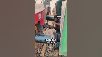 những người đàn ông này có công việc nguy hiểm nhất #shorts