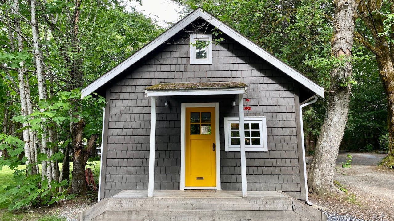 Sunwolf Cabins Squamish Vancouver Getaways YouTube