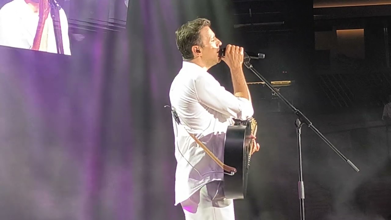 Eisai mia glikia mpalanta - Nikos Vertis Live@Yton