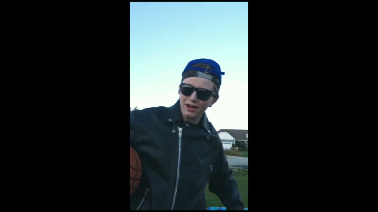 在 YouTube 上观看 I knew You Were Trouble When You Taxed Me (A Cringy Declaration of Independence Parody) 在 YouTube 上观看 I knew You Were Trouble When You Taxed Me (A Cringy Declaration of Independence Parody)