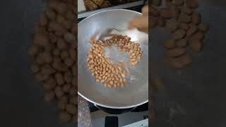 मगफल क छलक आसन स कस उतर?