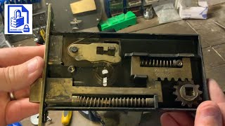 315. Vintage Mortice 2 Lever door lock with Geared Motion Mechanism Patent No.507662 picked open