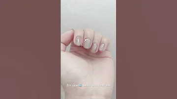 Gel nails | Icy gray🧊 mixed with cat eye冰透感灰混搭貓眼2024