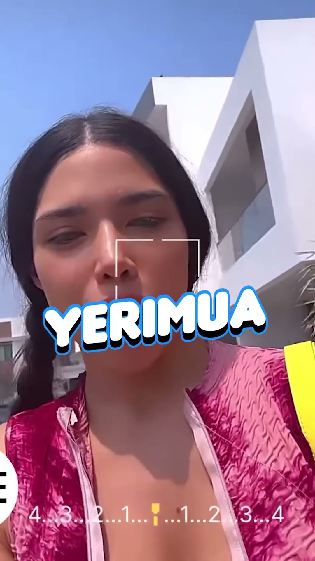 CREADORAS QUE SE COMPRARON UNA CASA ANTES DE LOS 25 AÑOS: HERMANAS JM, YERI MUA Y MÁS #shorts