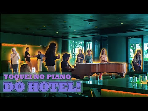 Pianista toca PIANO em HOTEL de surpresa
