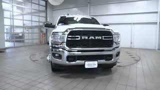 T4285 22 Ram 3500   White