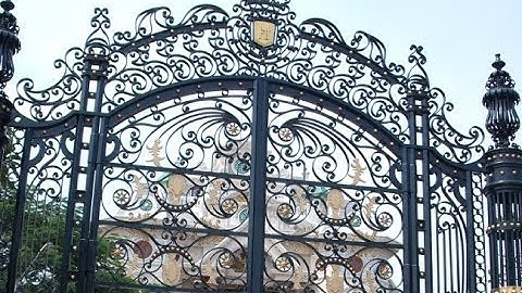 Cổng sắt rèn nghệ thuật đẹp,chuyên nghiệp, cổng sắt uốn mỹ nghệ chất lượng cao