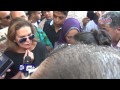 بالفيديو.. يسرا تشارك في جنازة