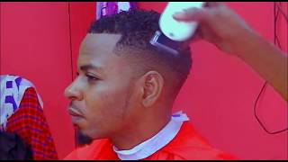 MWANAMUZIKI WA BEND YA BOGOSS MUSICA UNCLE SOME,KUMSIFIA KIONGOZI WAKE WA BEND NYOSHI EL SAADAT
