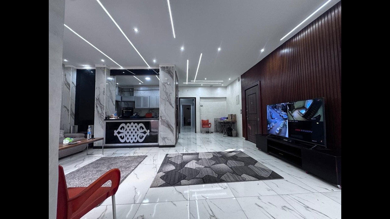 شقة للبيع بشارع يافع ابن يزيد من شارع مراد بالقرب من موقف السوبر جيت الجيزة الدور اول بلكونه