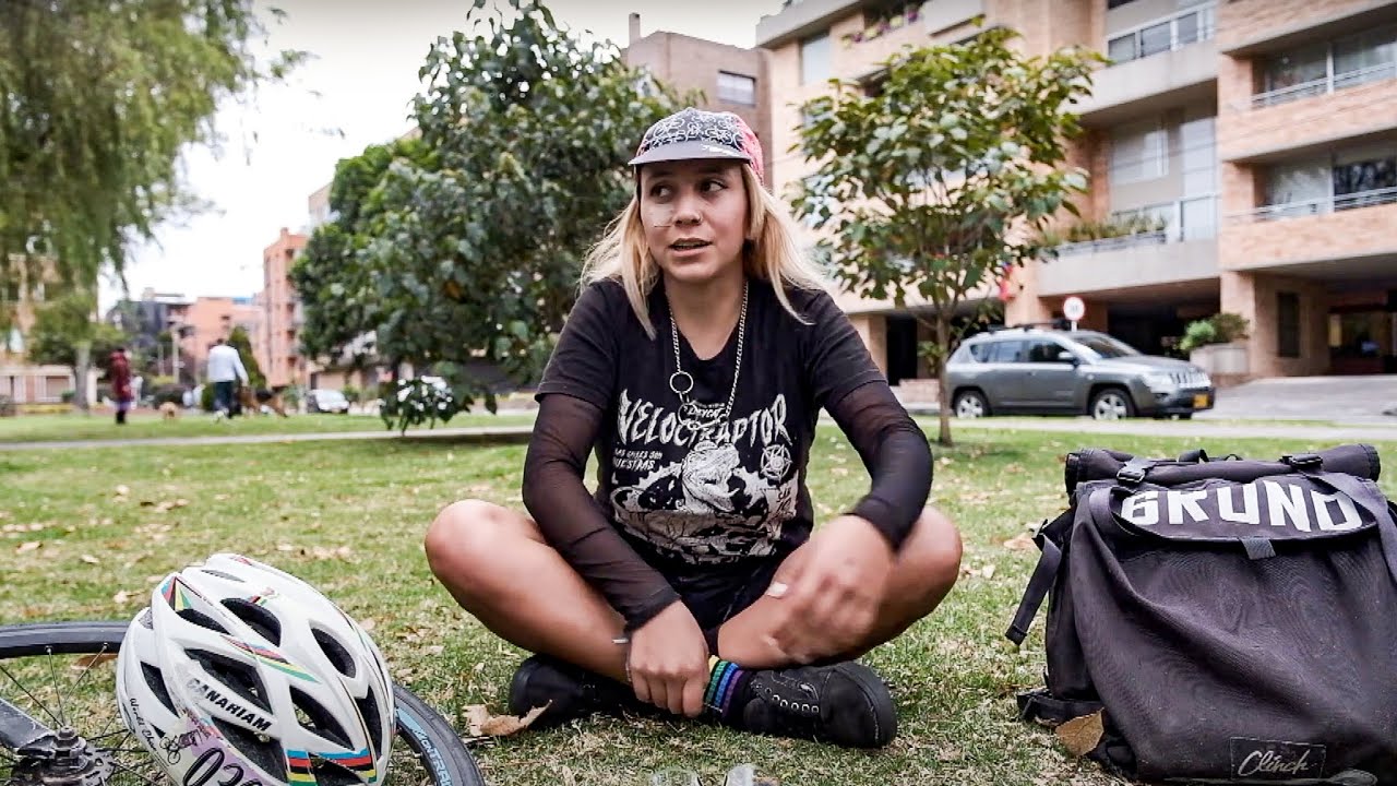 Ser MENSAJERA en BICICLETA - Experiencias de mujeres en la ciudad.