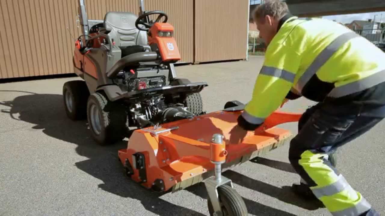 Райдер Husqvarna для уборки снега