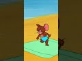 Tom i Jerry po polsku 🇵🇱 |Relaksujący dzień na plaży...  | #shorts |  @WBKidsInternational