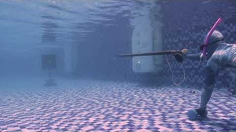 pool test of DIY double roller speargun 120cm