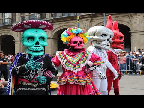 Arranque del Desfile Internacional de Día de Muertos 2019