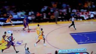 Kobe crosses over Grant Hill