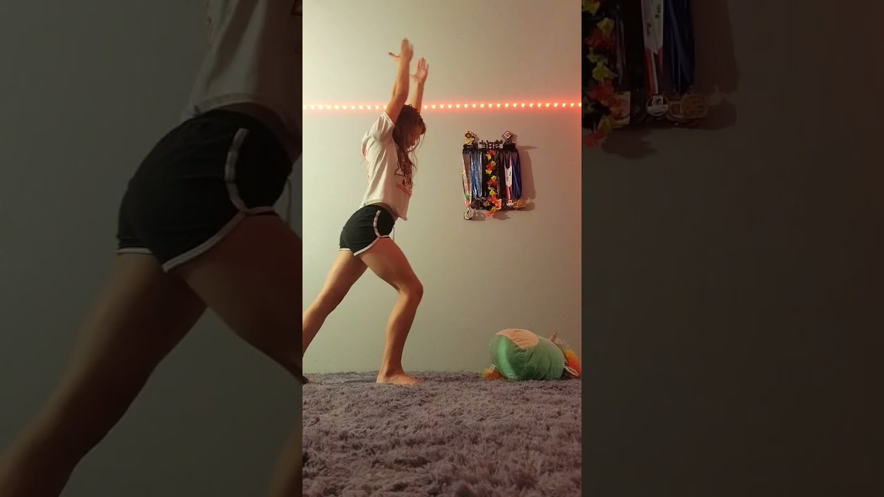 How To Do A Handstand And Hold It Longer NOT MY VOICE Annamcnulty