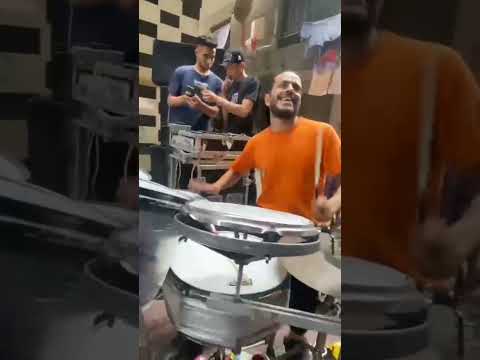 وقفونا تلاتات