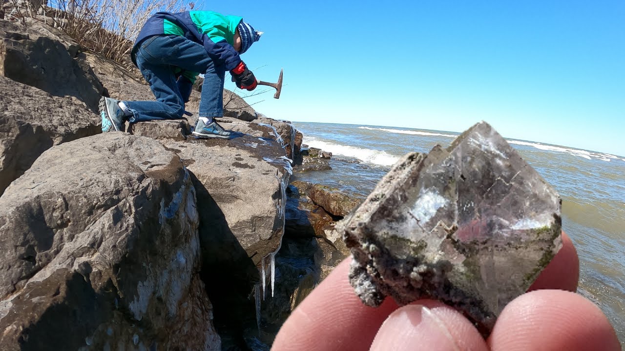 Crystal Collecting at Lake Ontario YouTube Crystal Collecting at Lake Ontario YouTube