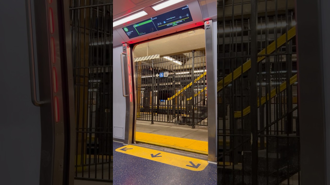 R211 G Train 7th Ave Announcement! 