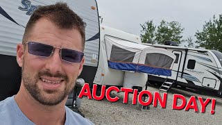 AUCTION DAY! Scouting DEALS at the RV Auction