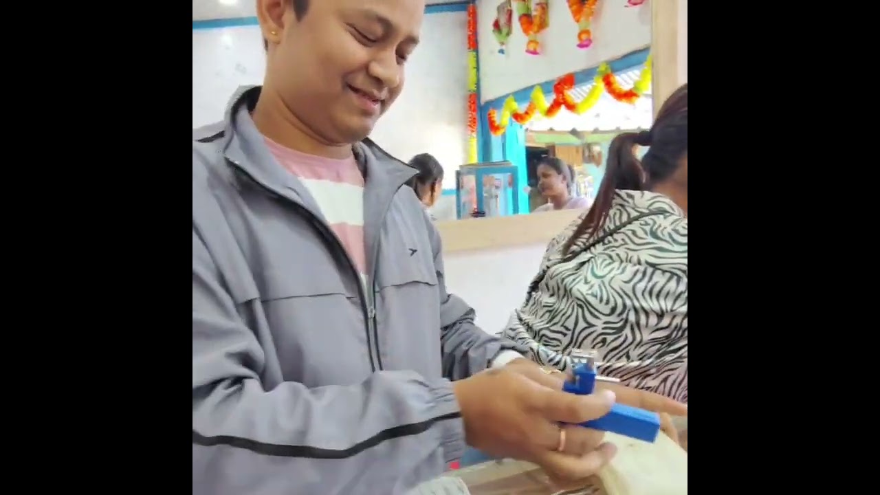 And do bachcha ro Diya😁