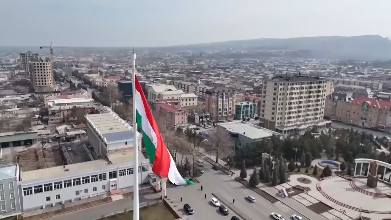 Нишасти матбуотии раиси шахри Исфара