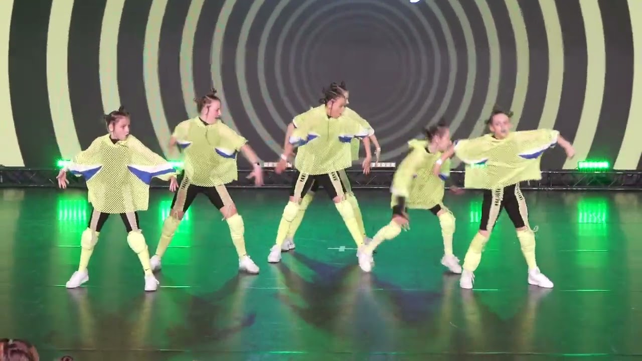 DANCEWAY TSR SPRING 2022 - Biskids Kiss