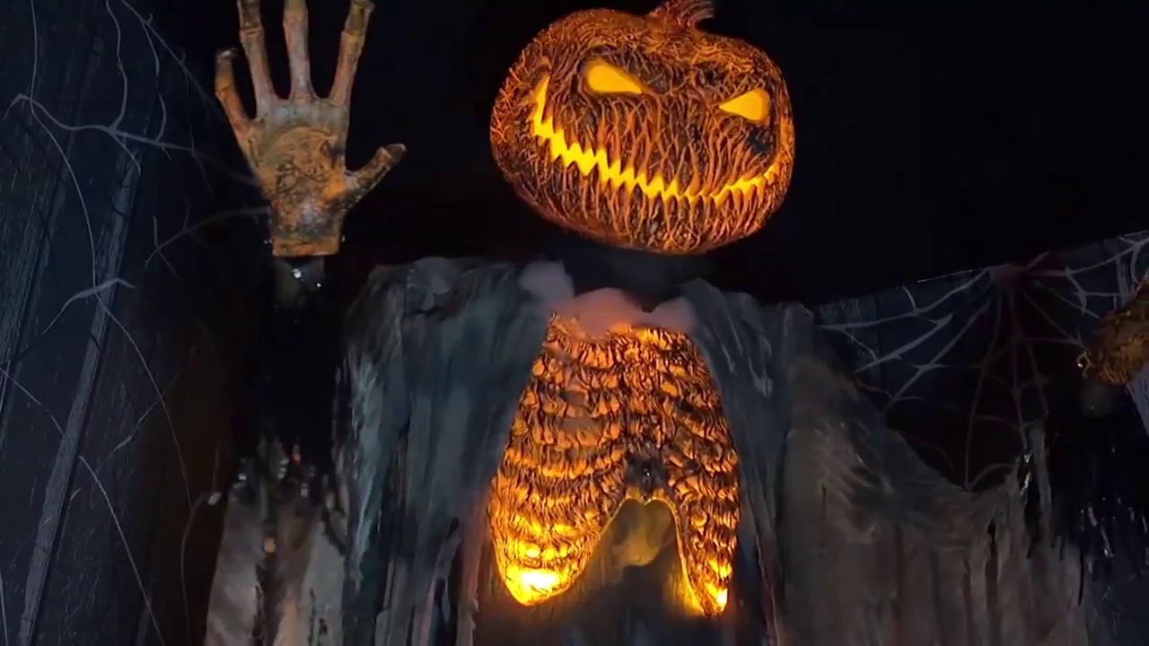 Giant Burning Scarecrow!