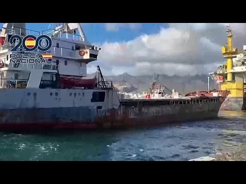La Policía española incauta casi 10 toneladas de cocaína en su mayor alijo interceptado en alta mar