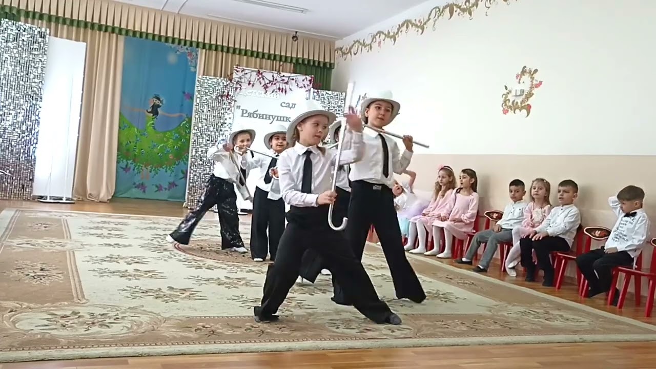 Танец на 8 марта.Подготовительная группа. 