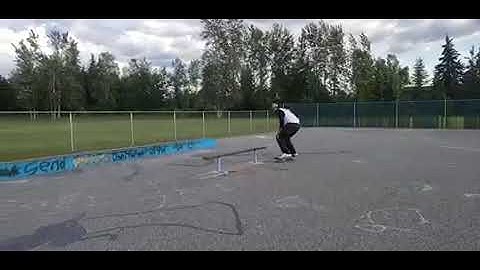 Front Side boardslide 180 Out