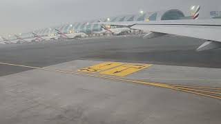 Emirates EK 525 landing in Dubai (2024)