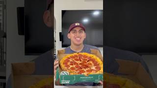 Kevin Eats PAPA JOHNS , NEW CHEDDAR 🧀 CRUST PIZZA 🍕