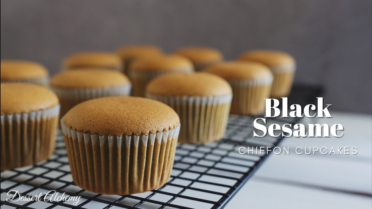 Black Sesame Chiffon Cupcakes | Chiffon Cupcakes | Rounded Top Cupcakes | 黑芝麻戚风杯子蛋糕｜Dessert Alchemy