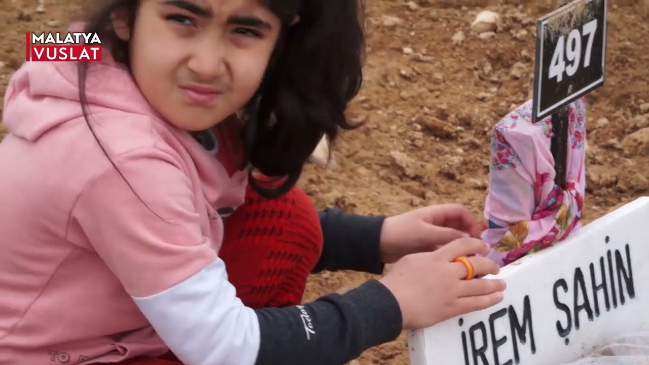 Depremden Sonra Şehir Mezarlığı