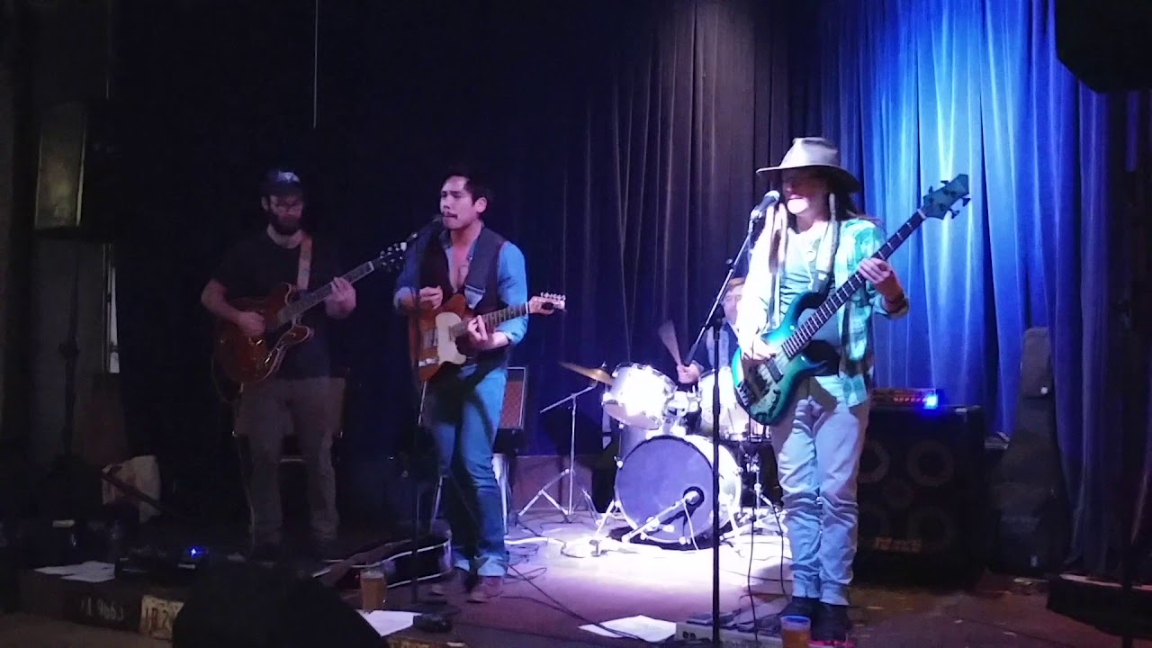 "My Baby Sweet Talks Me All Night Long" Live @ Oasis Brewery