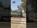 13up Awam Express Arrival Kot Lakhpat #pakrailupdntrain #pakistanrailway #shorts