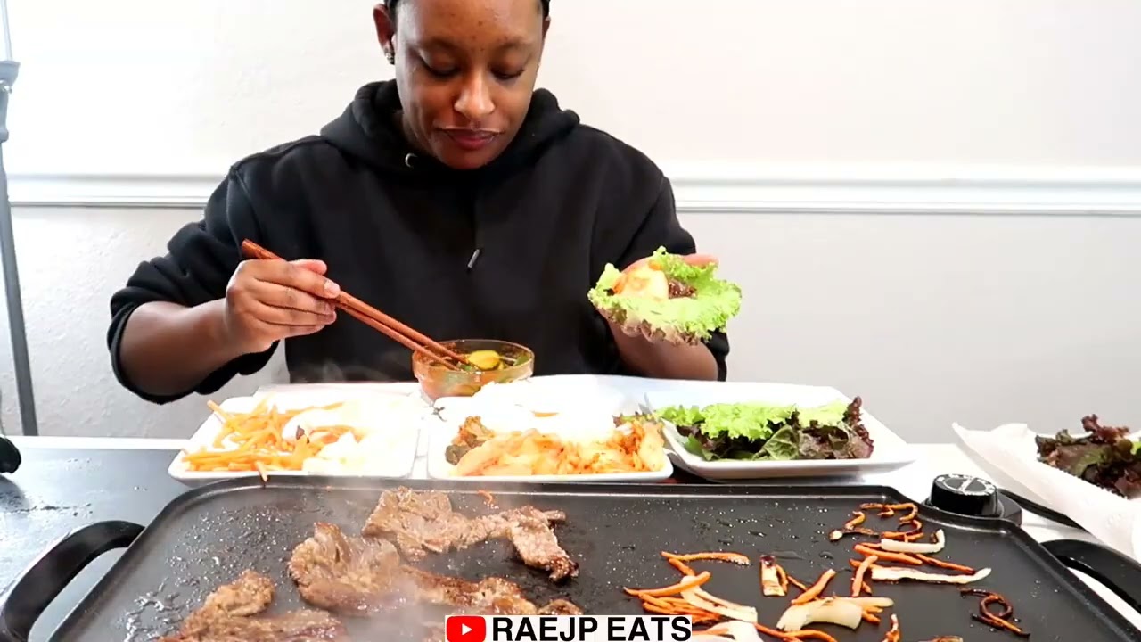 MUKBANG EATING KOREAN BBQ SSAM WRAP BEEF BRISKET KIMCHI PICKLE RADISH EATING ASMR 먹방 REAL SOUND