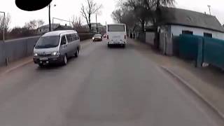 Алматы. Нежданчик на дороге 20150227 0851