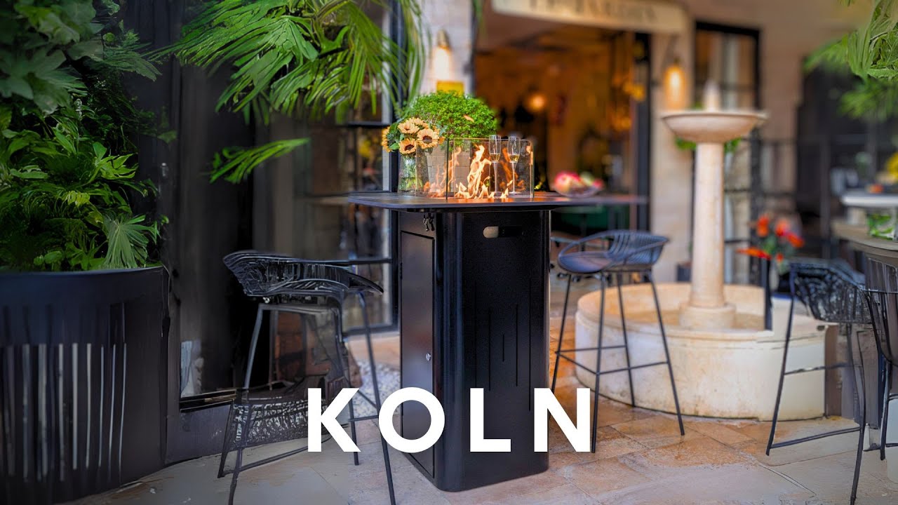 Stół KÖLN z płonącym paleniskiem