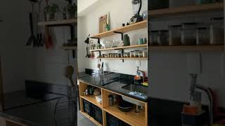 Prateleiras Na Cozinha