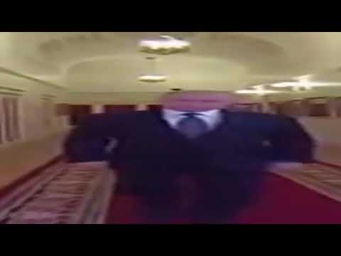 Путин идёт под музыку из Мор.Утопия