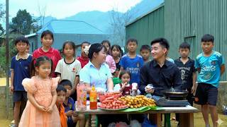 Cooking a simple meal for poor children in the highlands: Tieu Dinh & Cuong
