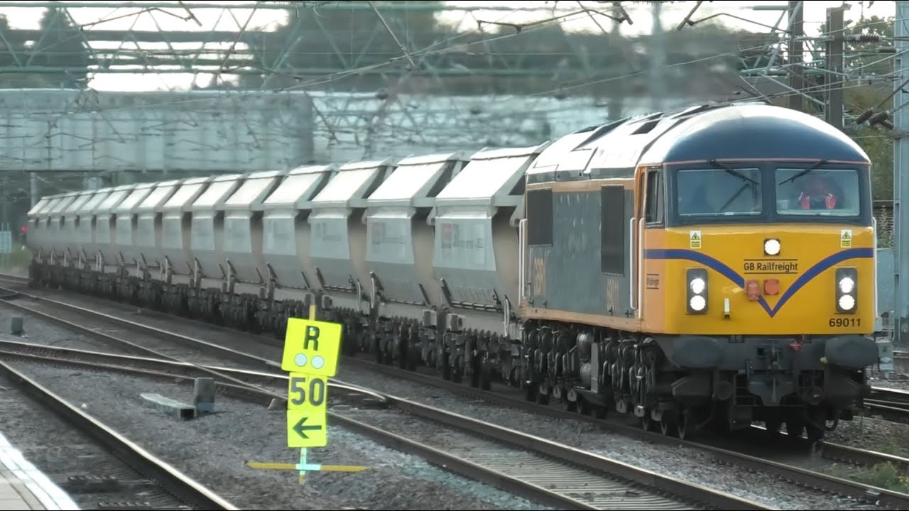 Fantastic Epic Busy Day at Doncaster Station Freight trains. passenger Trains Light locos 10/10/24