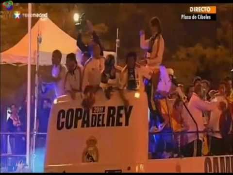 FAIL- Sergio Ramos DROPS Copa del Rey Trophy-Ramos DEJA CAER la Copa del Rey