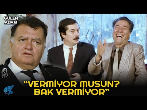 Gülen Adam | Yusuf Kızı Alamayınca Gülme Krizine Giriyor!