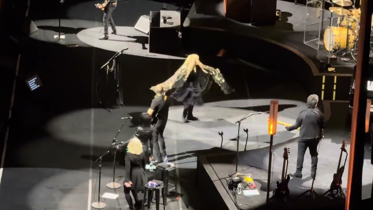 Stevie Nicks - Stand Back. Live @ People’s Bank Arena 10/24/25