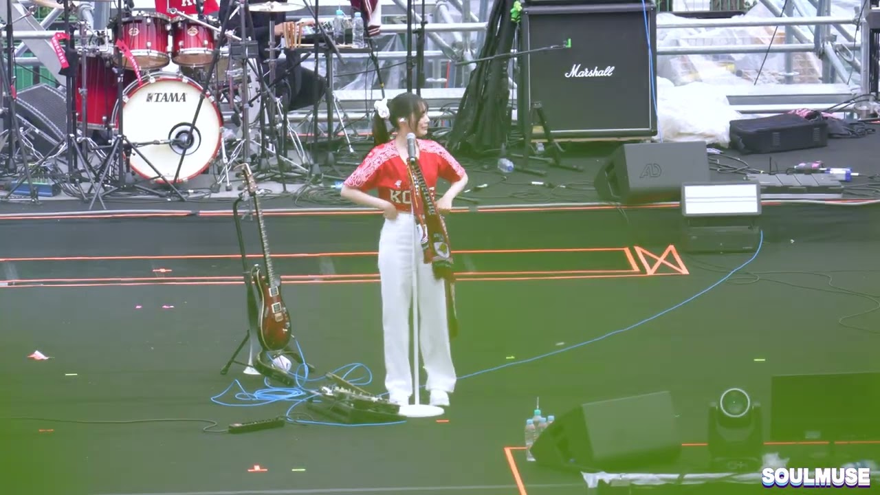 [4K]250524 고려대 입실렌티 QWER 직캠 by Soulmuse